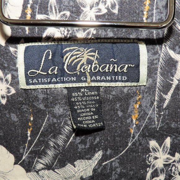 La Cabaña floral Hawaiian luau shirt - Picture 2 of 4